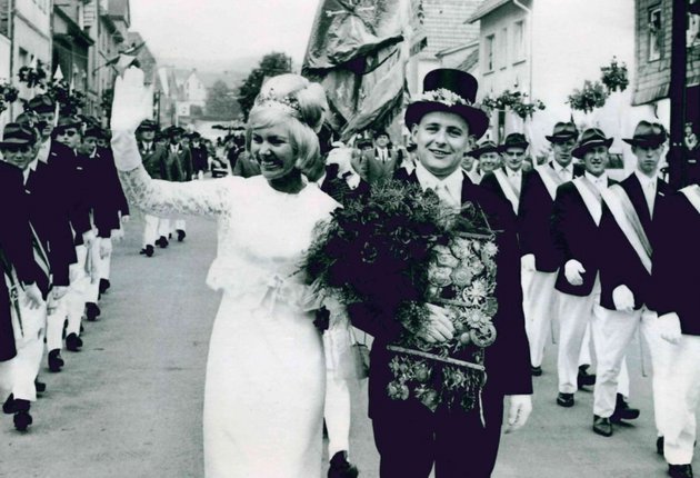 Das Königspaar 1967 – Klaus Hachmann und Veronika Kraas-Assmann - Schützenkompanie Oeventrop